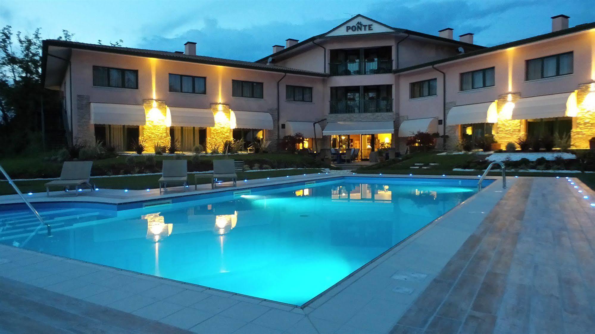 Hotel Al Ponte Gradisca d'Isonzo Luaran gambar