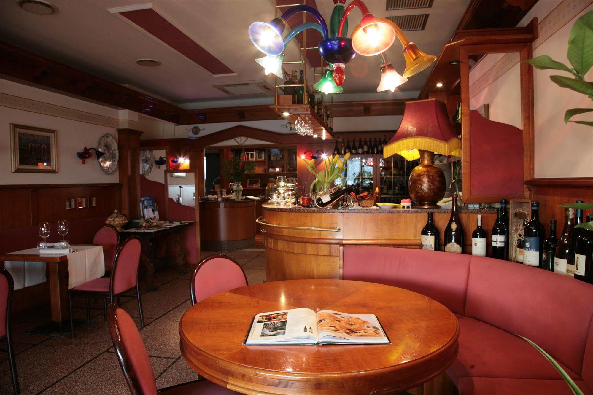Hotel Al Ponte Gradisca d'Isonzo Luaran gambar